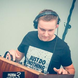 Słuchaj Berry's House Music Broadcast w aplikacji