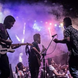 Słuchaj La importancia de la Música en el proceso de enseñanza aprendizaje w aplikacji